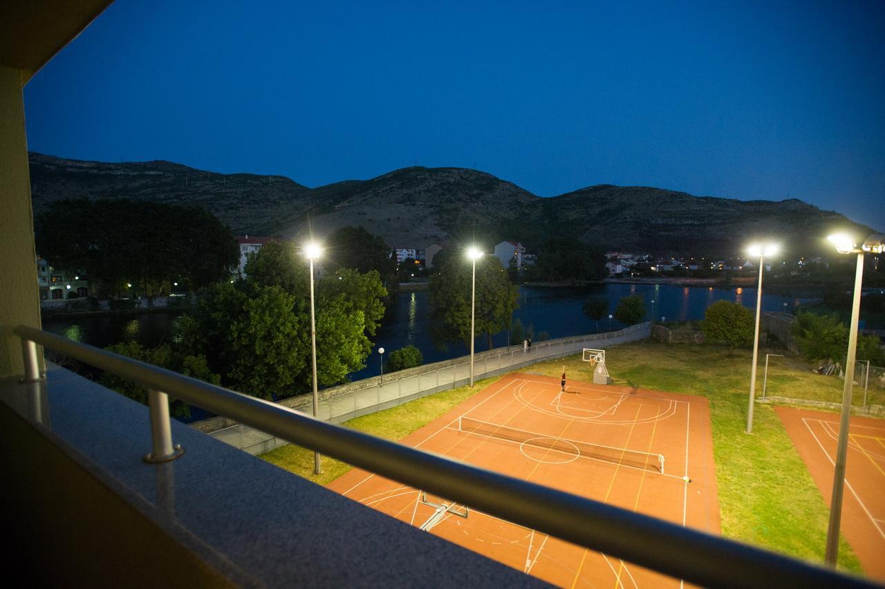 Apartman Srna Τρέμπινιε Εξωτερικό φωτογραφία