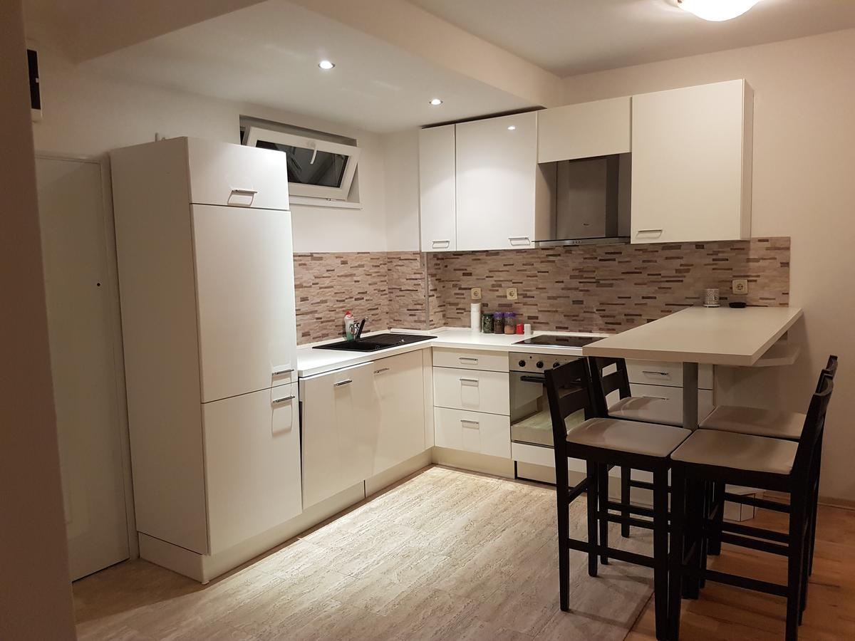 Apartman Srna Τρέμπινιε Εξωτερικό φωτογραφία